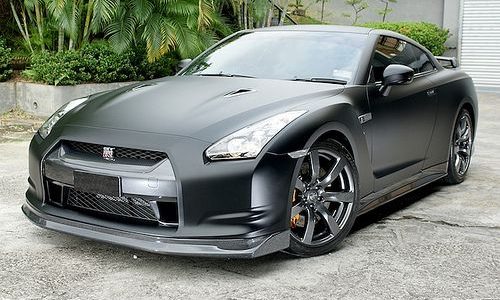Nissan-Skyline-R35-GTR-3.jpg